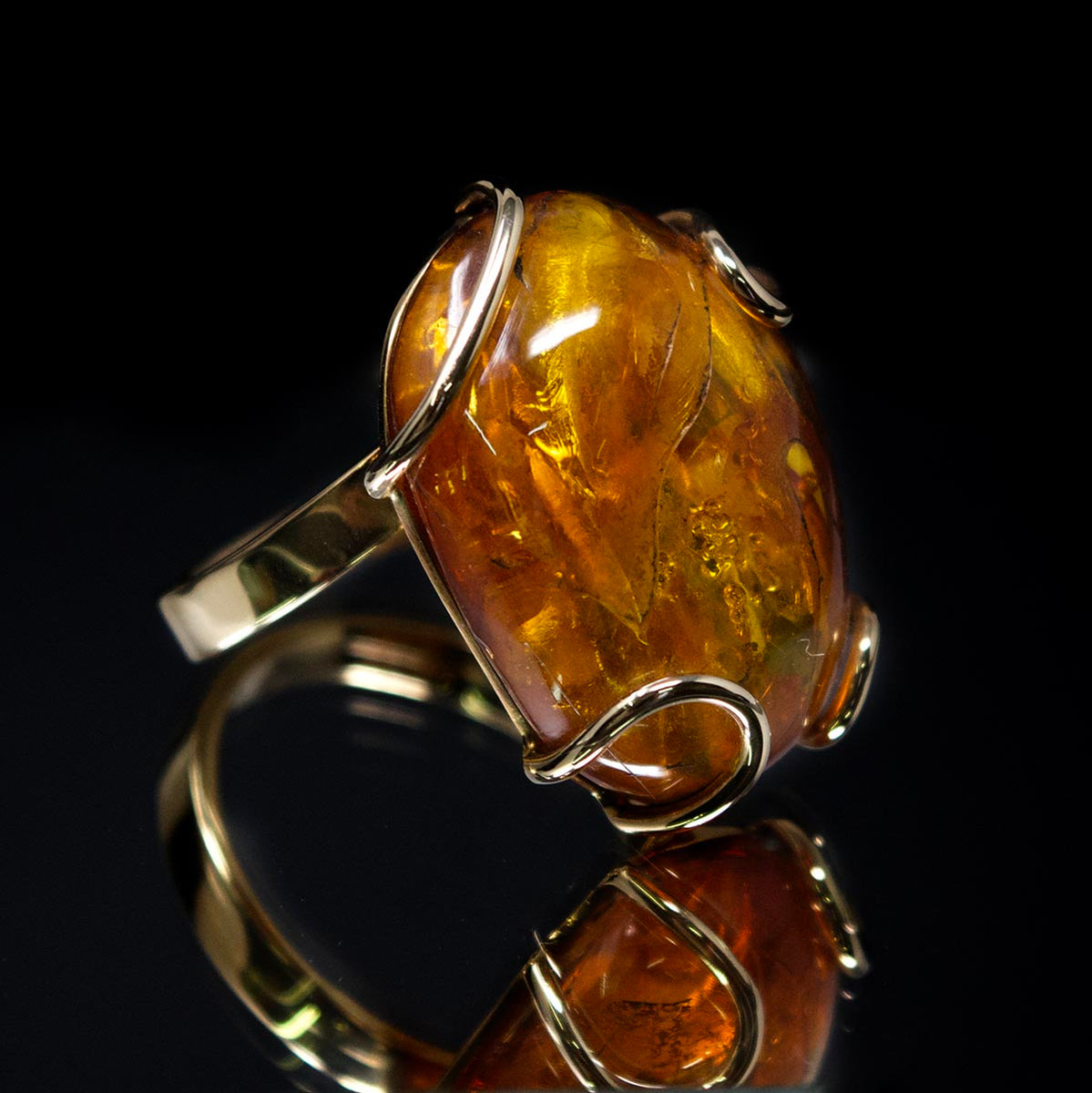 Nouveau Jewellers 9ct Yellow Gold Amber Dress Ring