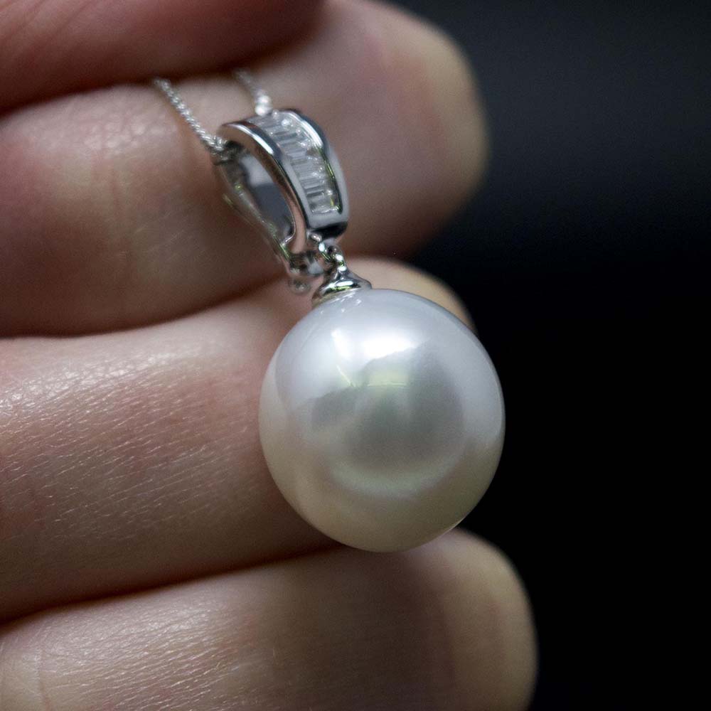 Nouveau Jewellers, pearl Jewellery, pearl, emerald cut Cut Diamond Necklace, 18ct White Gold