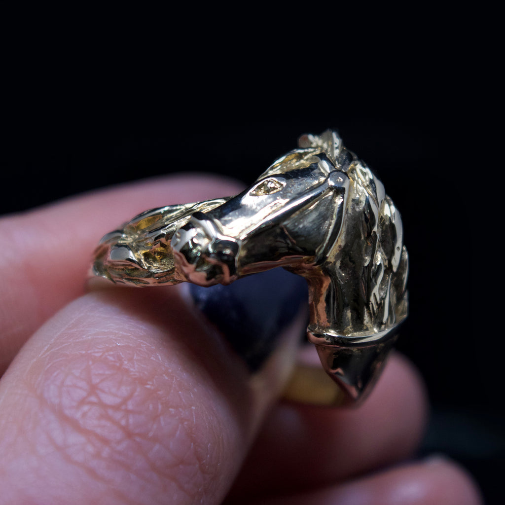 9ct gold signet ring, nouveau jewellers, equestrian signet ring, jewellers in manchester