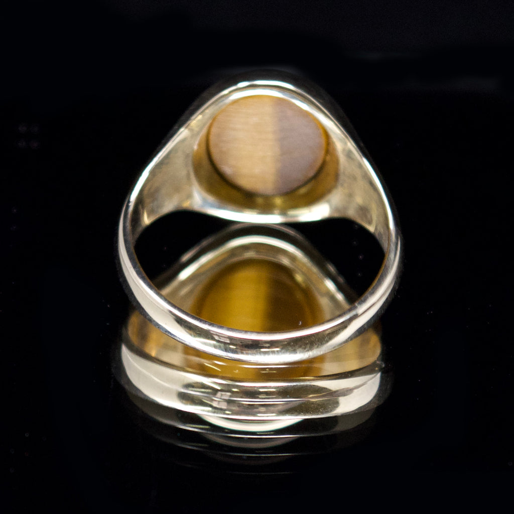 signet ring with stone, nouveau jewellers, signet ring uk, gold signet ring, jewellers in manchester
