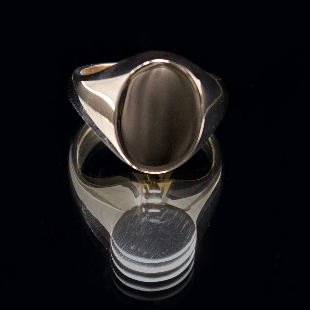 9ct gold signet ring, nouveau jewellers, oval signet ring, jewellers in manchester