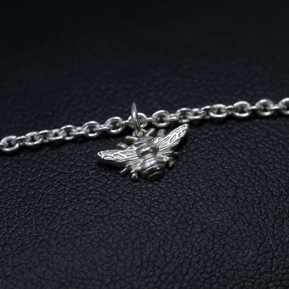 Nouveau Jewellers, silver Beehive Collection, Bee bracelet, Manchester independent jewellers