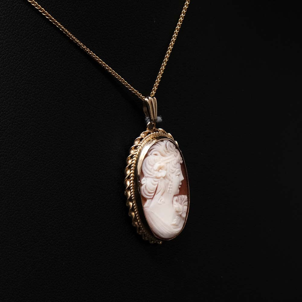 9ct Gold Cameo Pendant Necklace side profile, sold at Nouveau Jewellers in Manchester