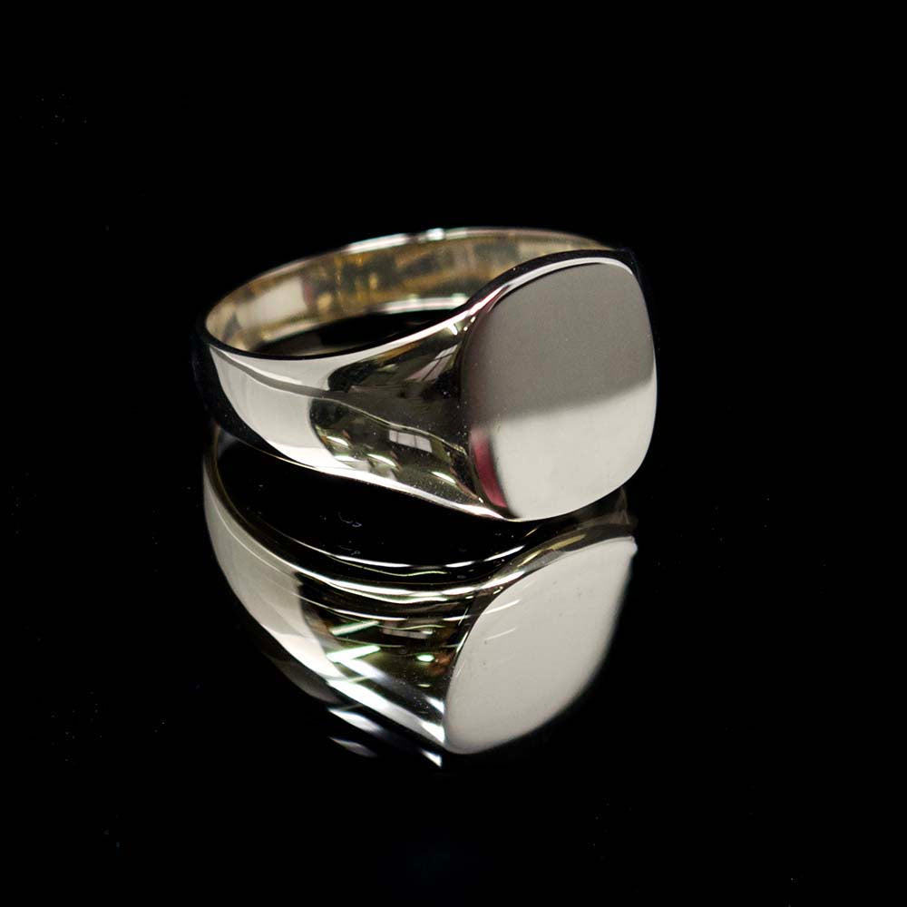 Gold signet ring, nouveau jewellers, mens gold signet ring, jewellers in manchester